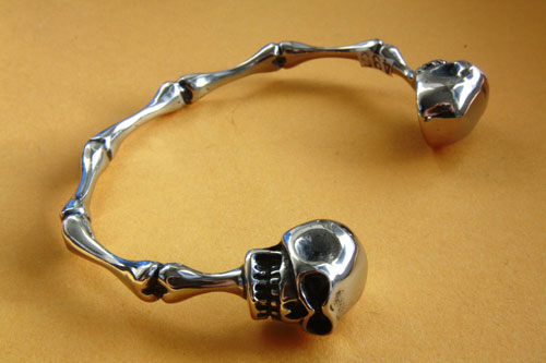 skullarmband6-1.jpg