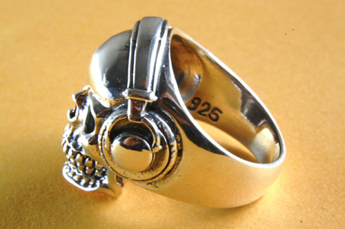 skullring13-2.jpg