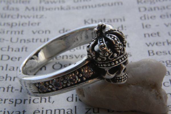 skullring20-1.jpg